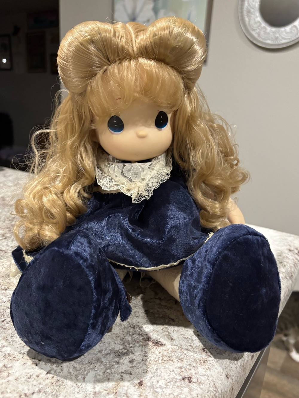 1998 Precious Moments Elizabeth Doll – Victorian Series First Edition